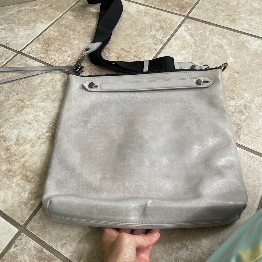 Botkier New York Light Gray Leather Crossbody Bag Studded Messenger Gunmetal EUC - Picture 10 of 14